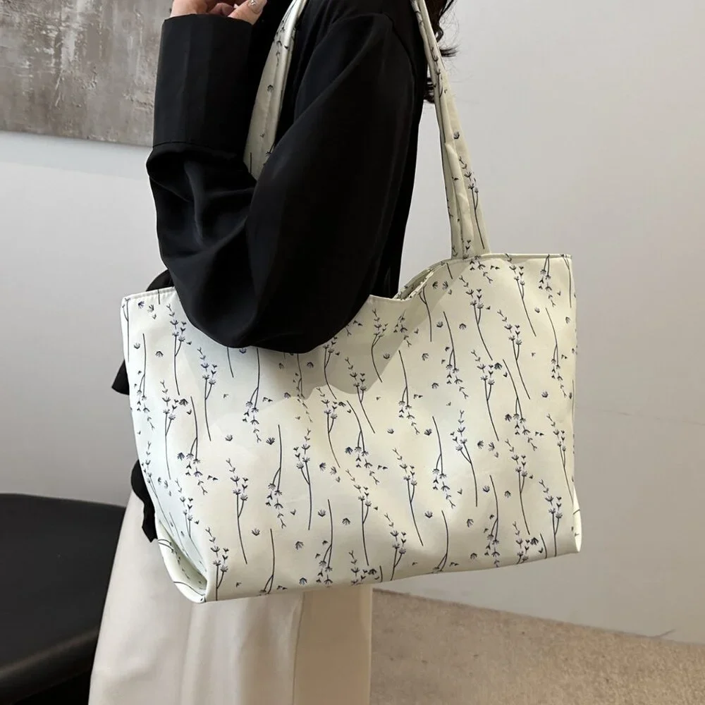 Medium Nylon Classic Style Sewing Thread Square Zipper Chic Floral Tote Bag - Picture 2 of 12